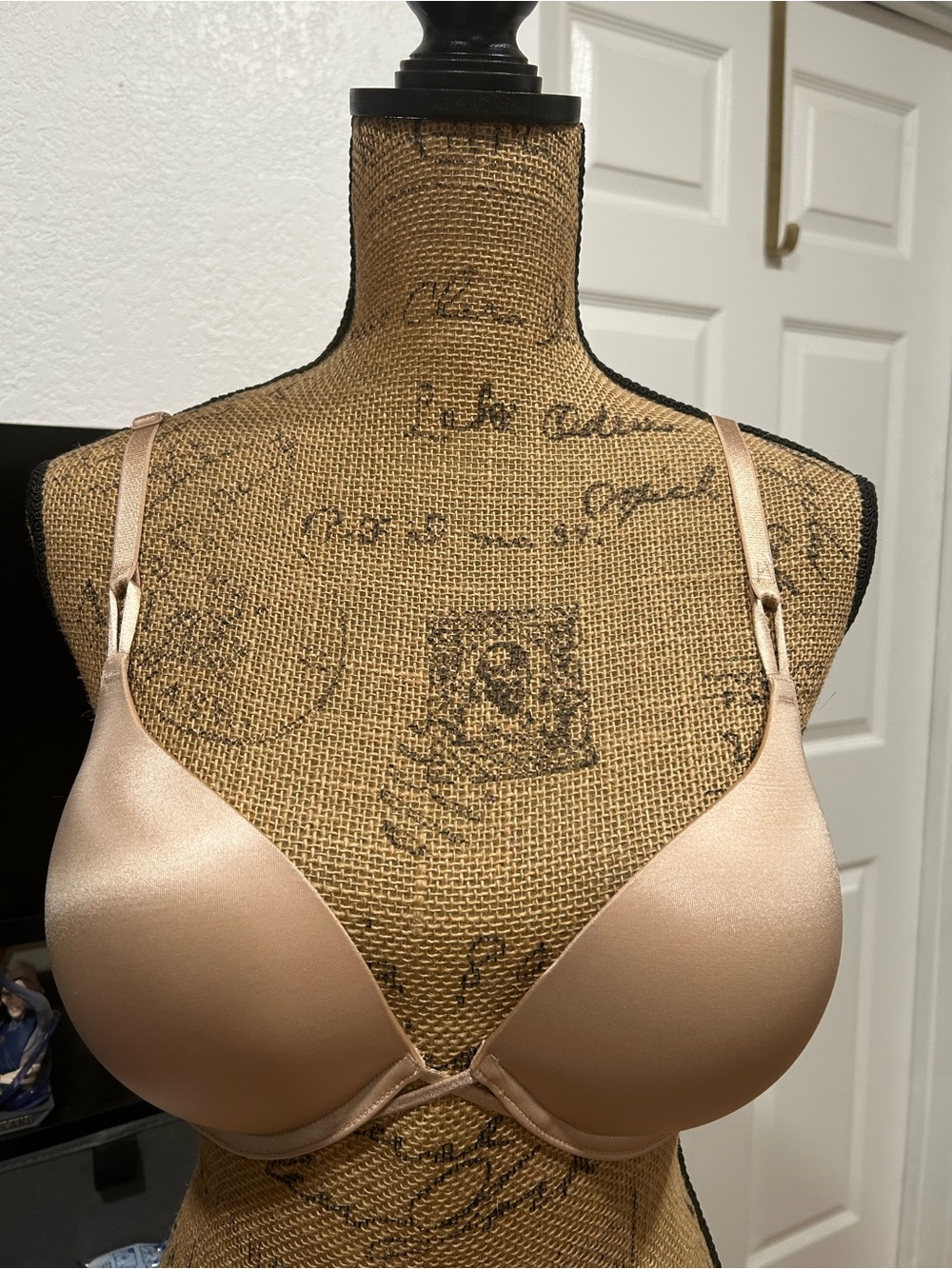 Victoria's Secret Smooth Nude T-Shirt Bra - Champagne Beige